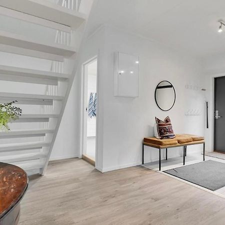 Din Hjem! Mitt I By1. Gratis Parkering!! Apartamento Narvik Exterior foto