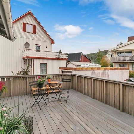 Din Hjem! Mitt I By1. Gratis Parkering!! Apartamento Narvik Exterior foto