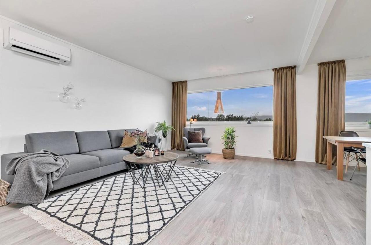 Din Hjem! Mitt I By1. Gratis Parkering!! Apartamento Narvik Exterior foto